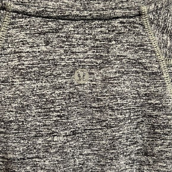 Lululemon Surge Long Sleeve Henley
Space Dye Camo Black Dark Slate - Picture 9 of 9